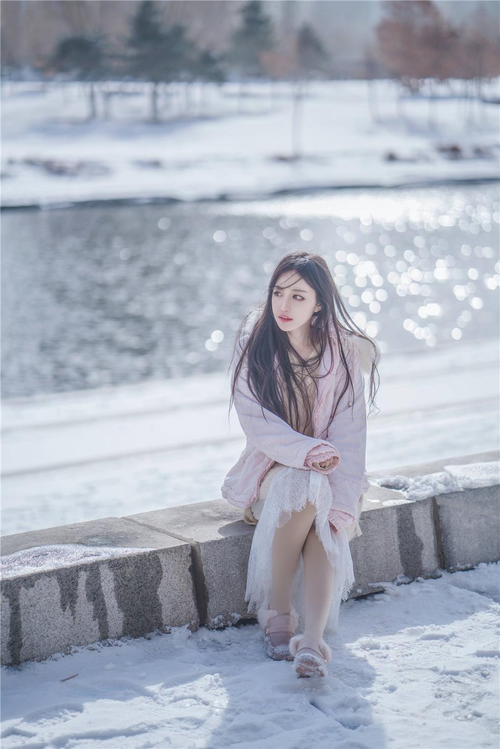 冬日里令你动容的精灵少女