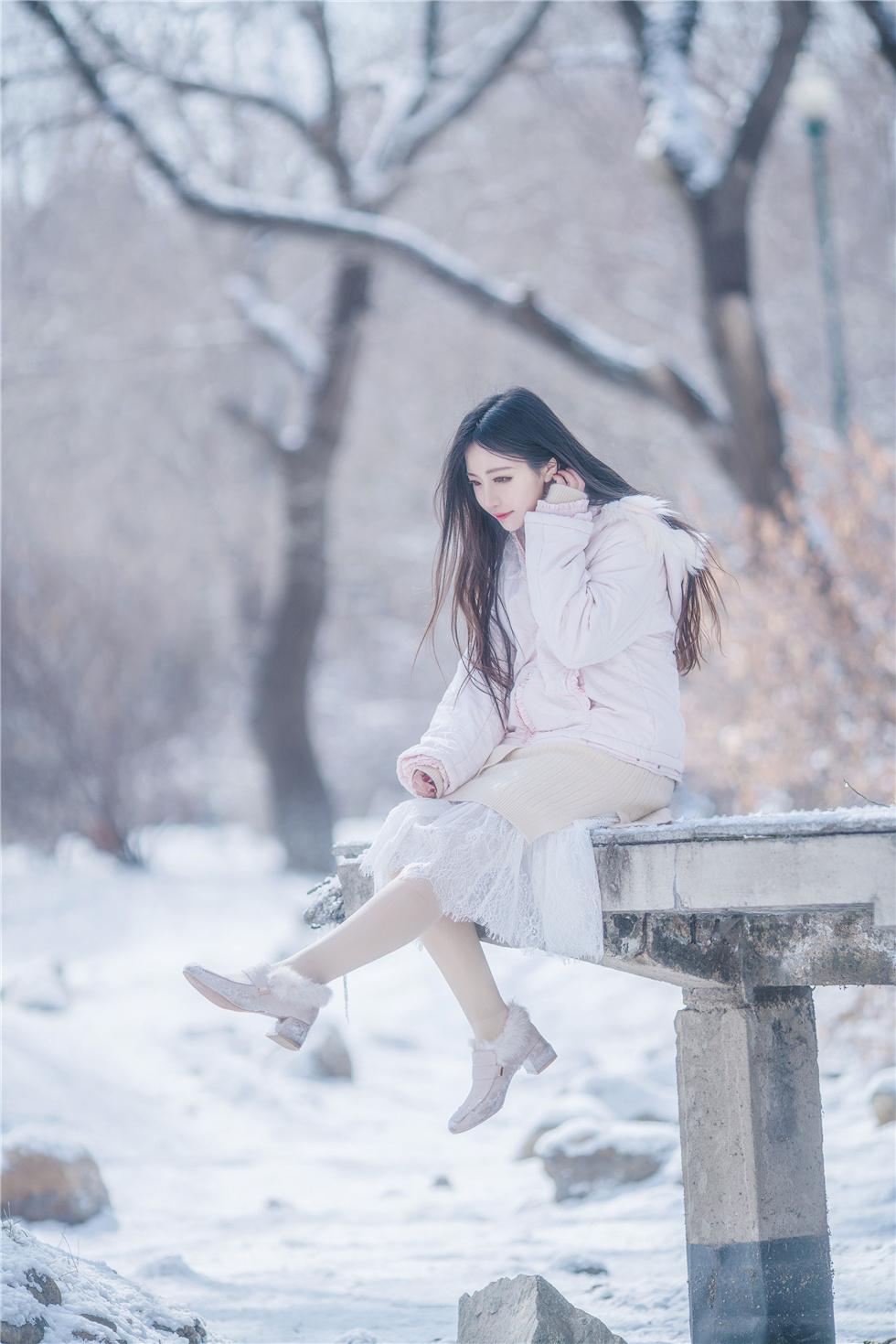 冬日里令你动容的精灵少女
