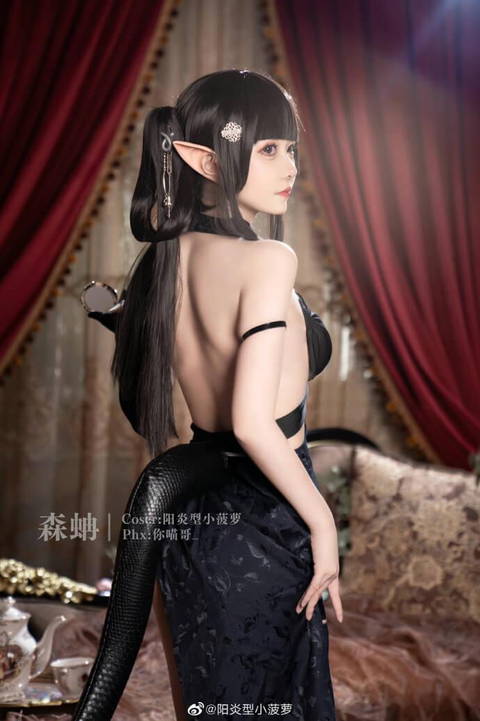 【COS正片】明日方舟森蚺 守夜冠军cos cn阳炎型小菠萝